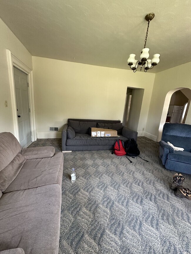 Building Photo - Exciting 3 Bed 1 Bath near UWEC! Available...