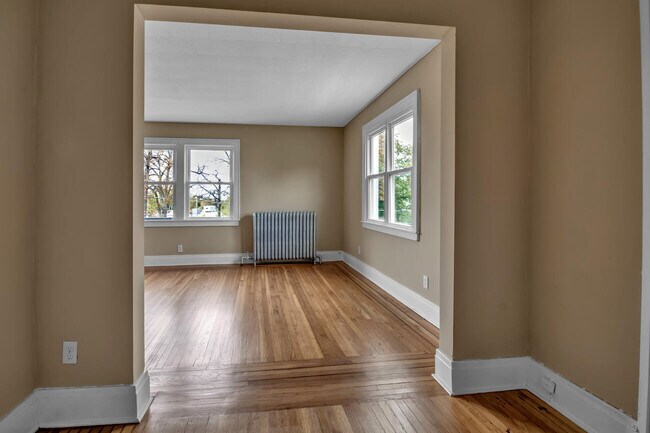 Building Photo - 800 Columbus Pky