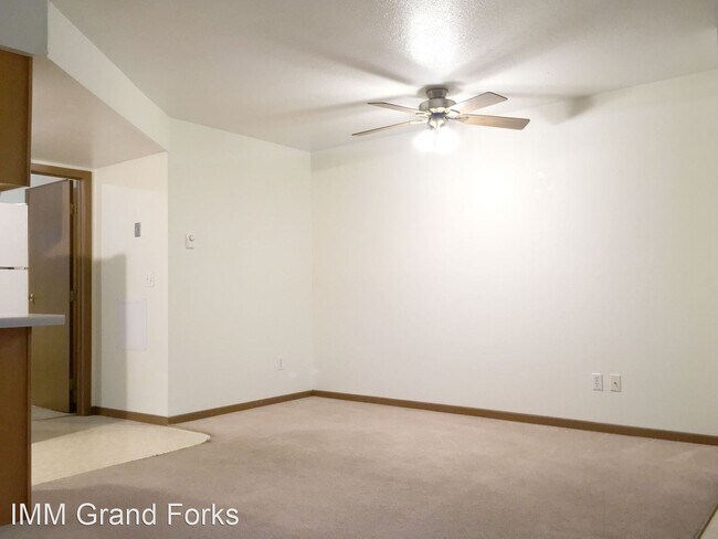 Foto del edificio - 722 22nd St NW