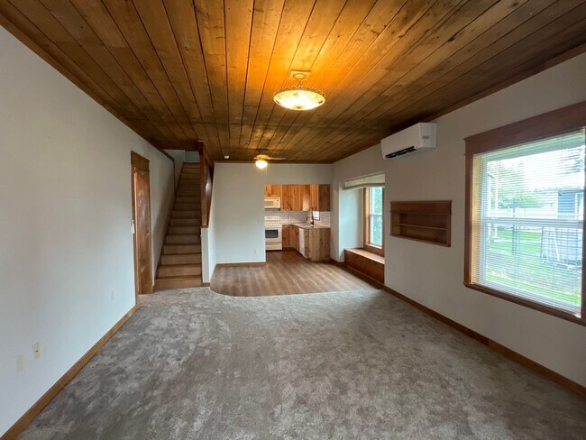Foto del edificio - Nice Home for Rent in Harrisburg, Workshops!