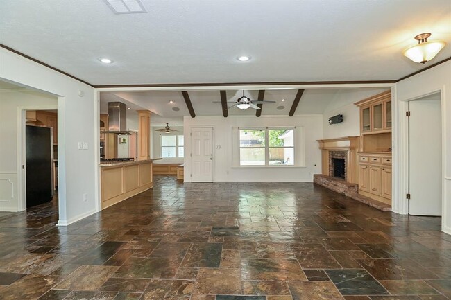 Building Photo - 10103 Kerrwood Ln