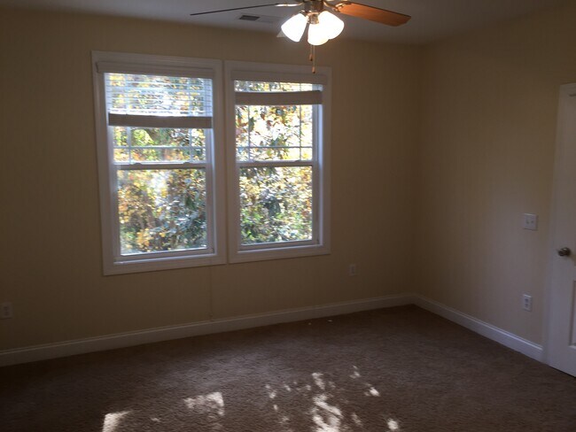 Dormitorio principal - 2810 Bedford Green Dr