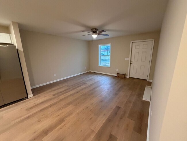 Foto del edificio - New Construction Duplex For Rent: 511 Maryland Ave, Burlington, NC COMING SOON