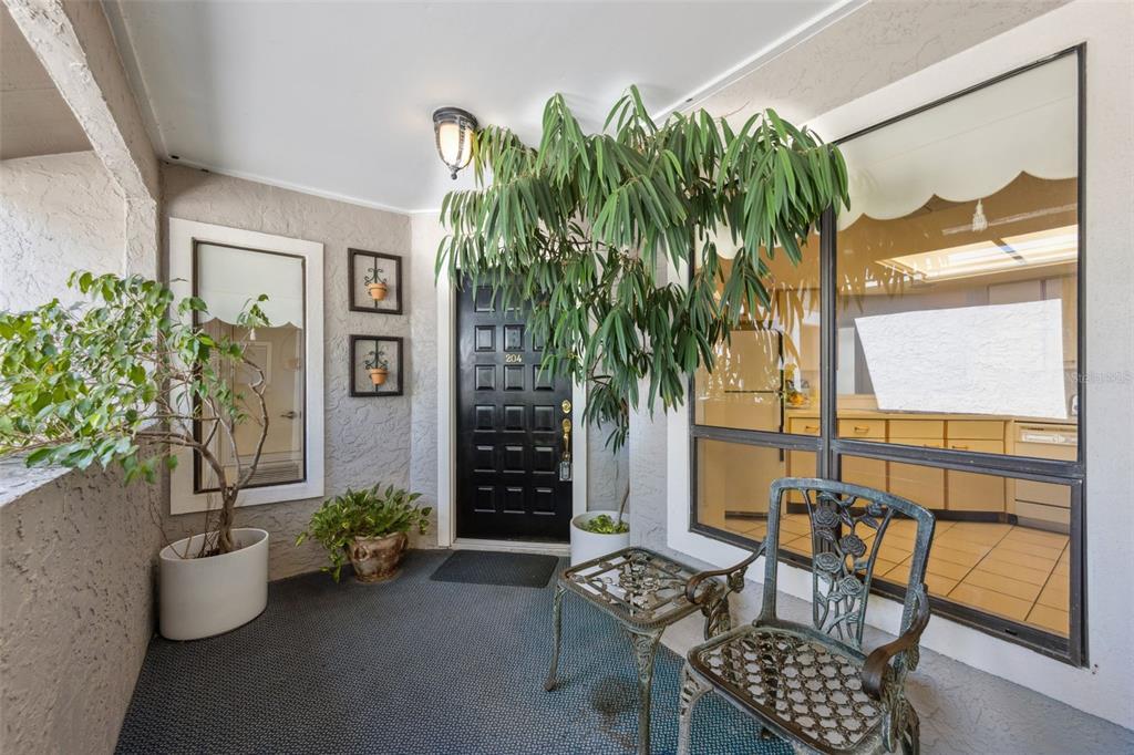 Foto principal - 300 N Shadowbay Blvd