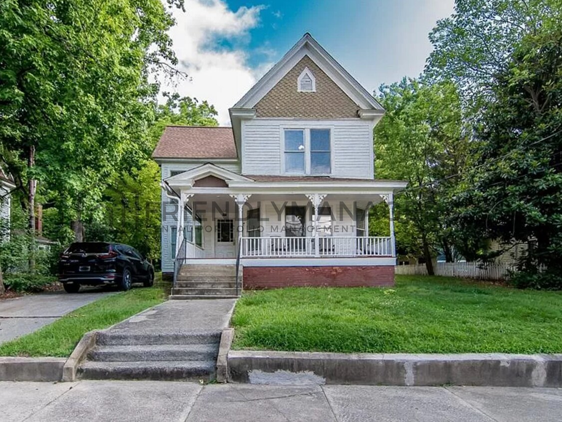 Primary Photo - 706 Walker Ave