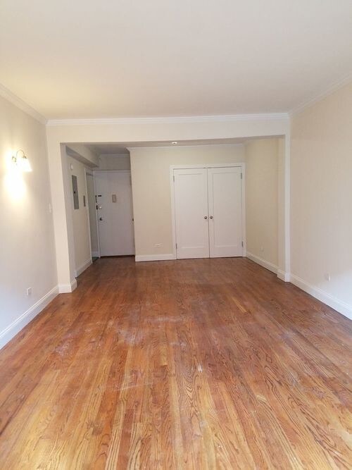 Building Photo - 455 E 77th St