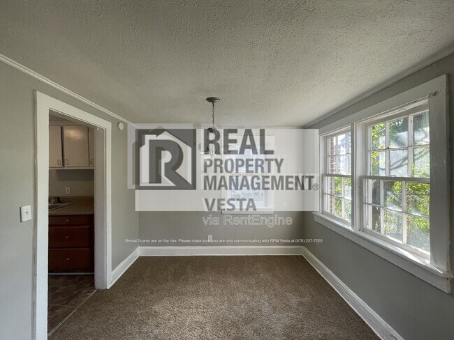 Foto del edificio - 2677 Napier Ave