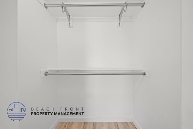 Building Photo - 708 N. Juanita Ave.