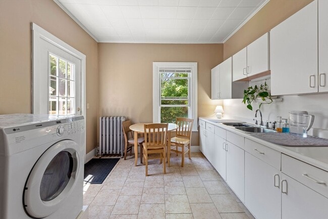 Building Photo - 47 Prospect St