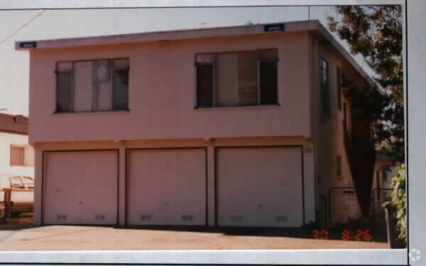 Building Photo - 1136-1140 Dwight Way