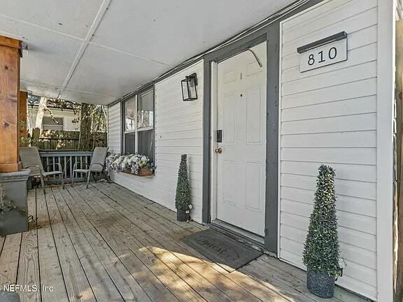 Building Photo - 810 Calvert St
