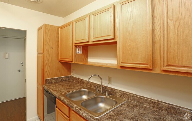 Amberley House Apartments Cincinnati Oh Apartments Com