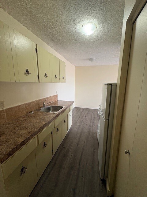 Photo du bâtiment - 1 Bed 1 Bath Unit in Calgary, AB