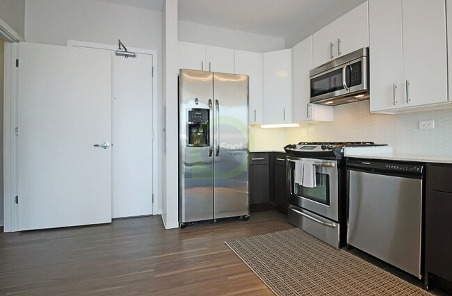 Foto del edificio - 785 W Adams St