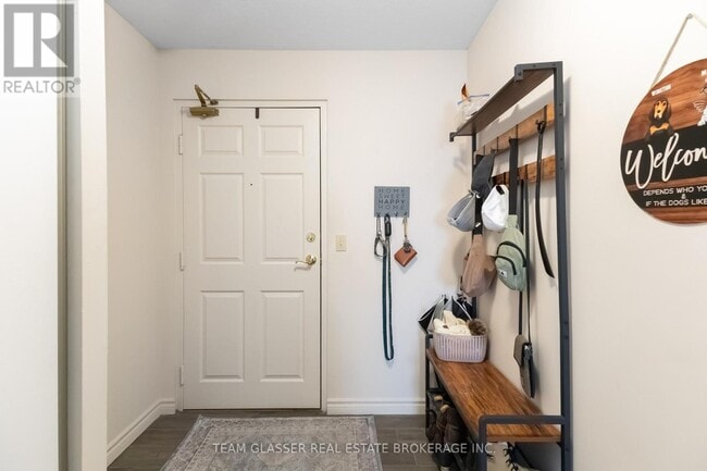 Building Photo - 1460 Beaverbrook Ave