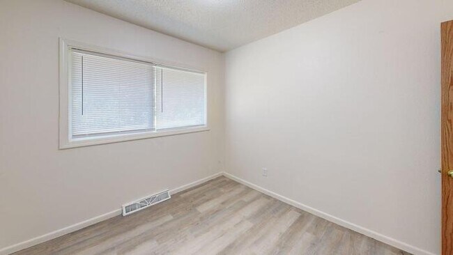 Foto del edificio - 106 Division St NW