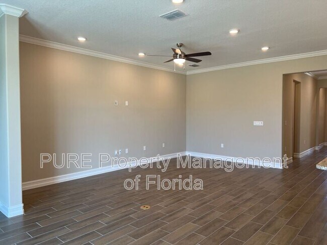 Foto del edificio - 5352 NW 33rd Pl