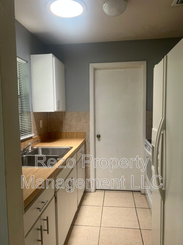 Foto del edificio - 14996 SW 35th Avenue Rd