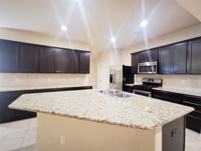 Foto del edificio - 29202 Vernon Forest Ct