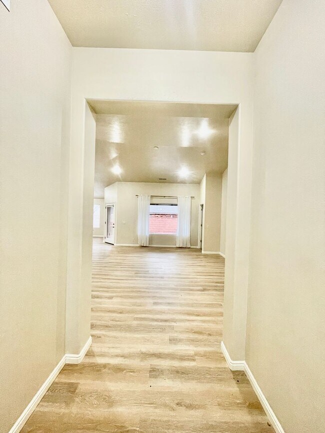 Foto del edificio - Lovely Pet-Friendly 4-BR Home in Ivins