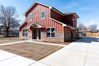 Building Photo - 226 N 3rd St