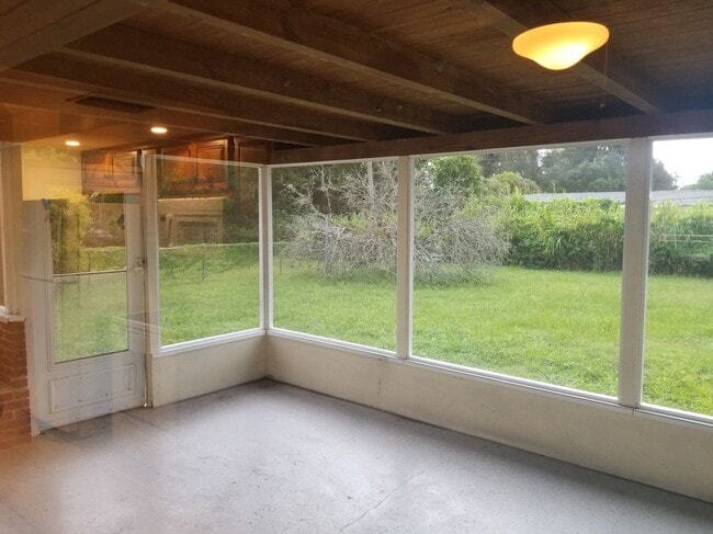 Foto del edificio - 2644 Davis Blvd