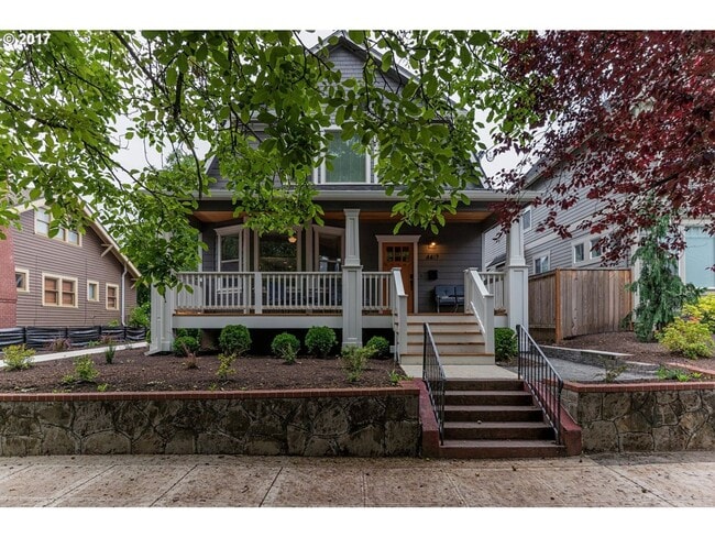 Building Photo - 4417 N Gantenbein Ave