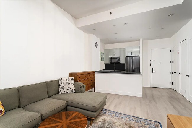 Building Photo - 11-16 Main Avenue