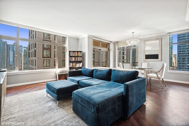 Foto del edificio - 530 N Lake Shore Dr.