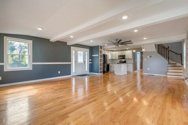 Foto del edificio - 8 Pluff Ave