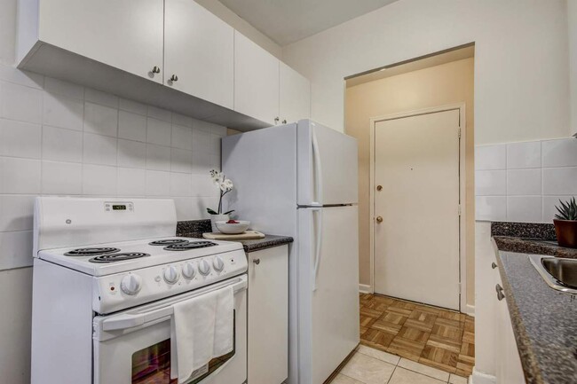 Photo du bâtiment - Amazing 1 Bedroom Apartment!