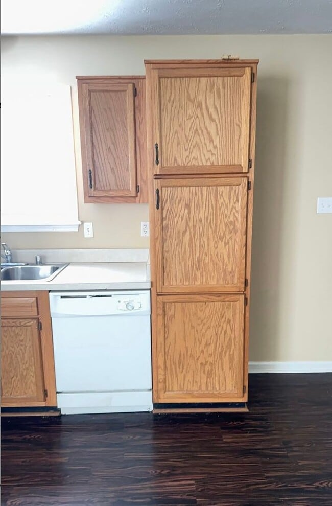 Building Photo - Group of 8? Save $25 Per Bedroom When You ...