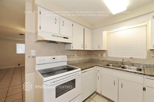 Building Photo - 14676 56th St N