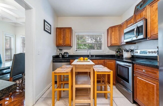 Photo - 5301 N Flagler Dr House