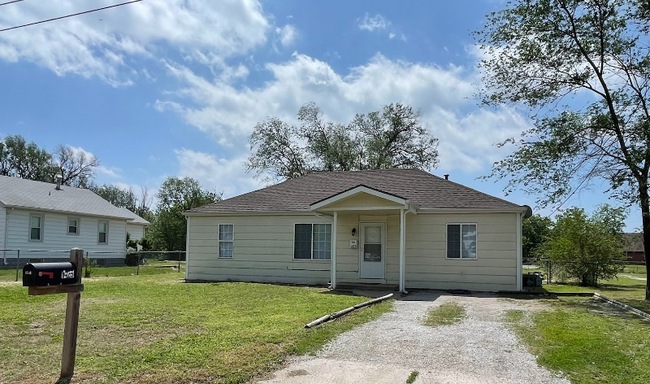Foto del edificio - 1425 W Haskell St