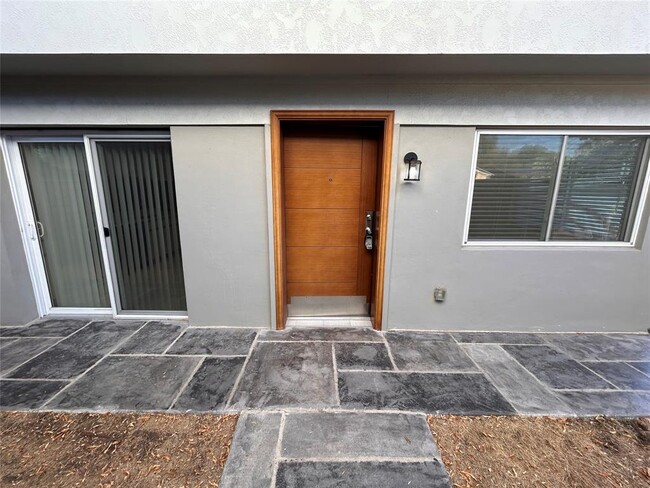 Building Photo - 8905 Tronewood Dr