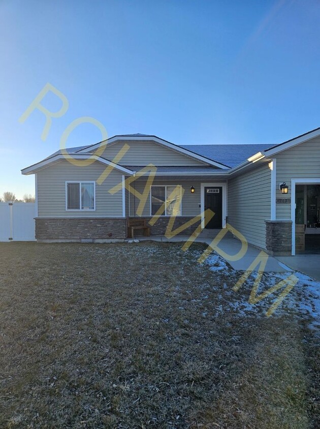 Foto principal - Beautiful 3 Bed 2 Bath Home in Filer Idaho