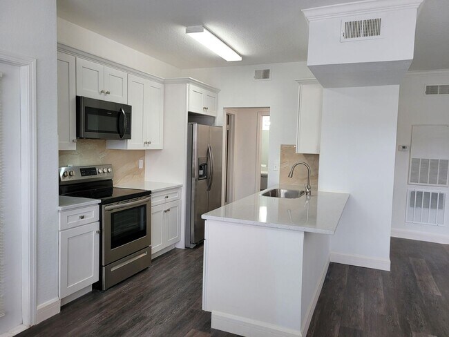 Building Photo - Madison at MetroWest- TPPM RENTAL ONLY