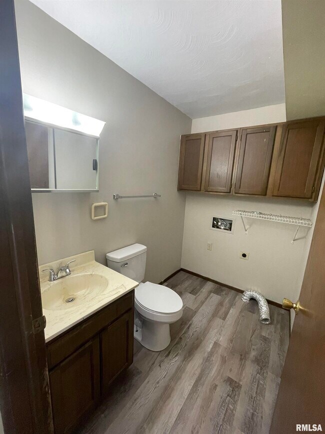 Building Photo - 3407 W Richwoods Blvd