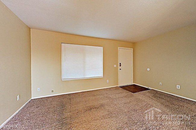 Foto del edificio - 7331 W Mountain View Rd