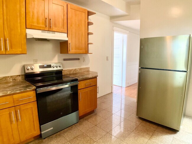 Foto del edificio - 4BR/2BA in Haight. IN-UNIT LAUNDRY! DISHWA...