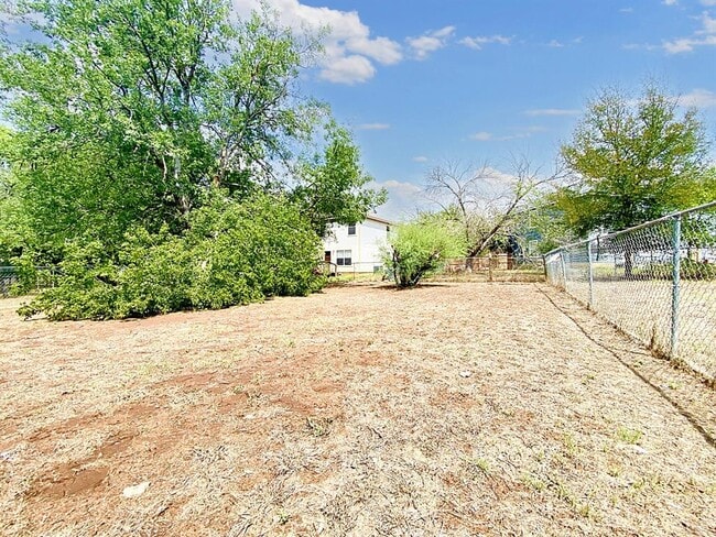 Building Photo - 109 Hughson Ct