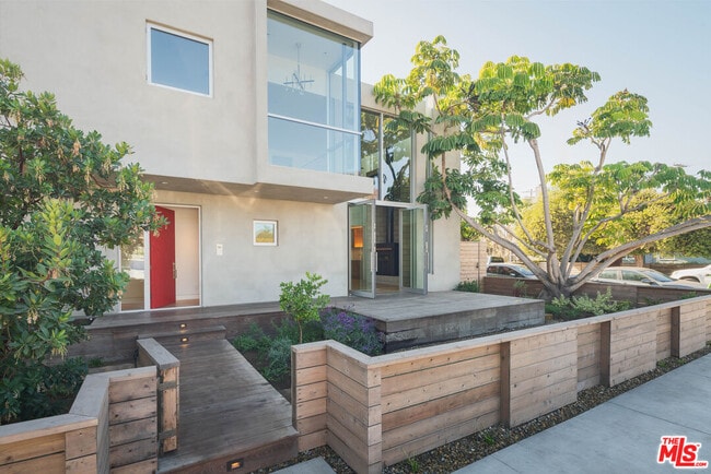 Foto del edificio - 2801 Sanborn Ave