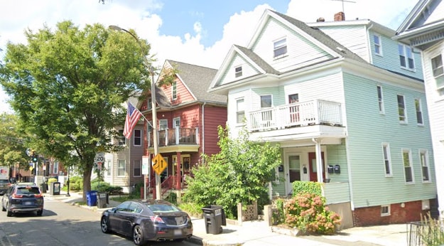 Foto del edificio - 377 Highland Ave