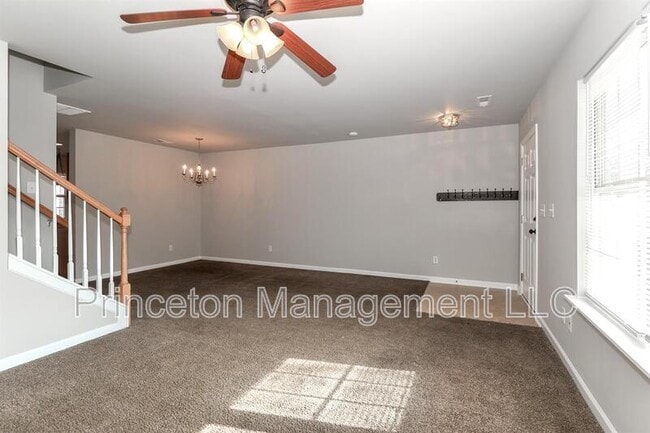 Building Photo - 153 Marakery Rd