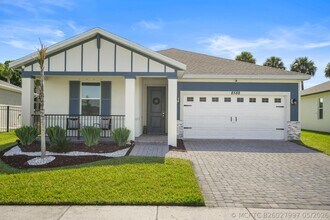 Building Photo - 8588 Dahlia Cir