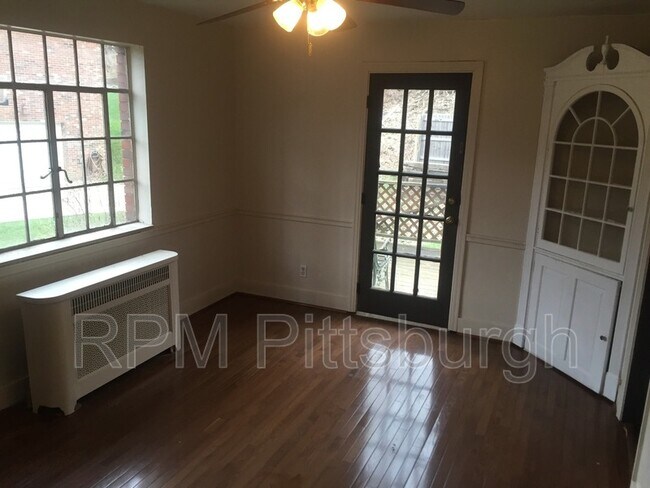 Building Photo - 2940 Fernwald Rd