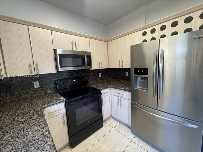 Building Photo - 8423 NW 138th Terrace