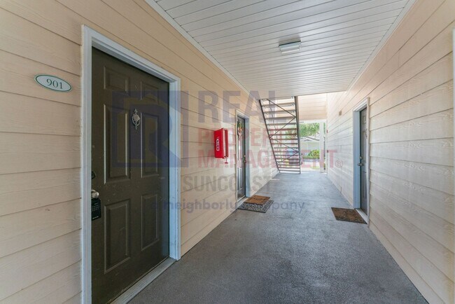 Foto del edificio - 4802 51st St W