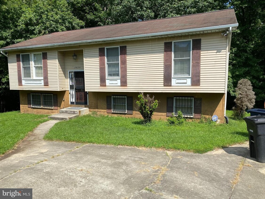 2620 Timbercrest Dr, District Heights, MD 20747 House Rental in District Heights, MD
